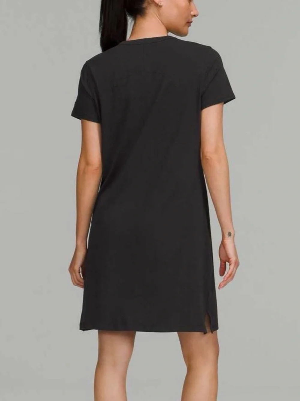 lululemon Classic-Fit Cotton Blend T-Shirt Dress in Black  — Size 4.